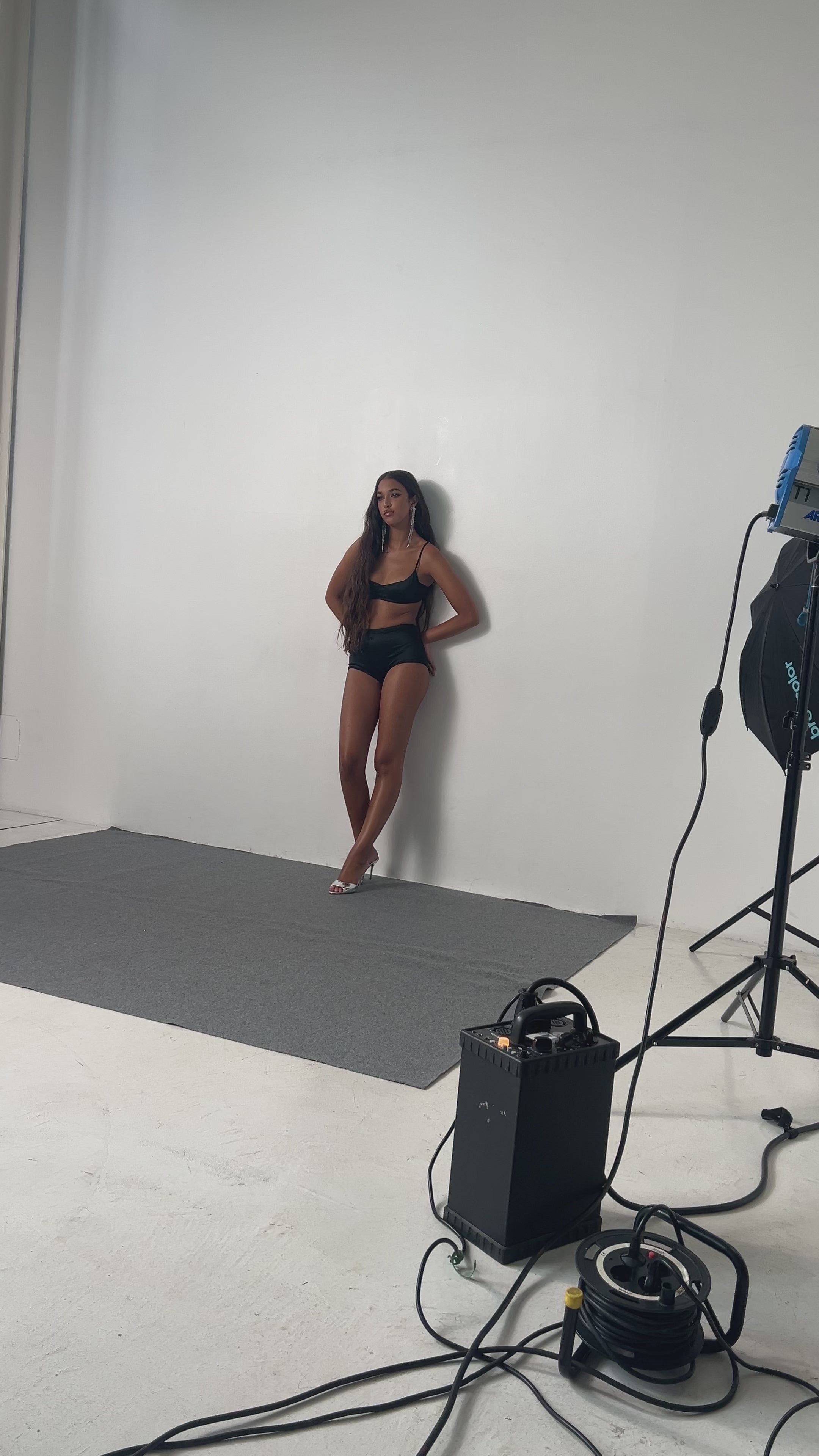 TALIA MICRO SHORTS - Black